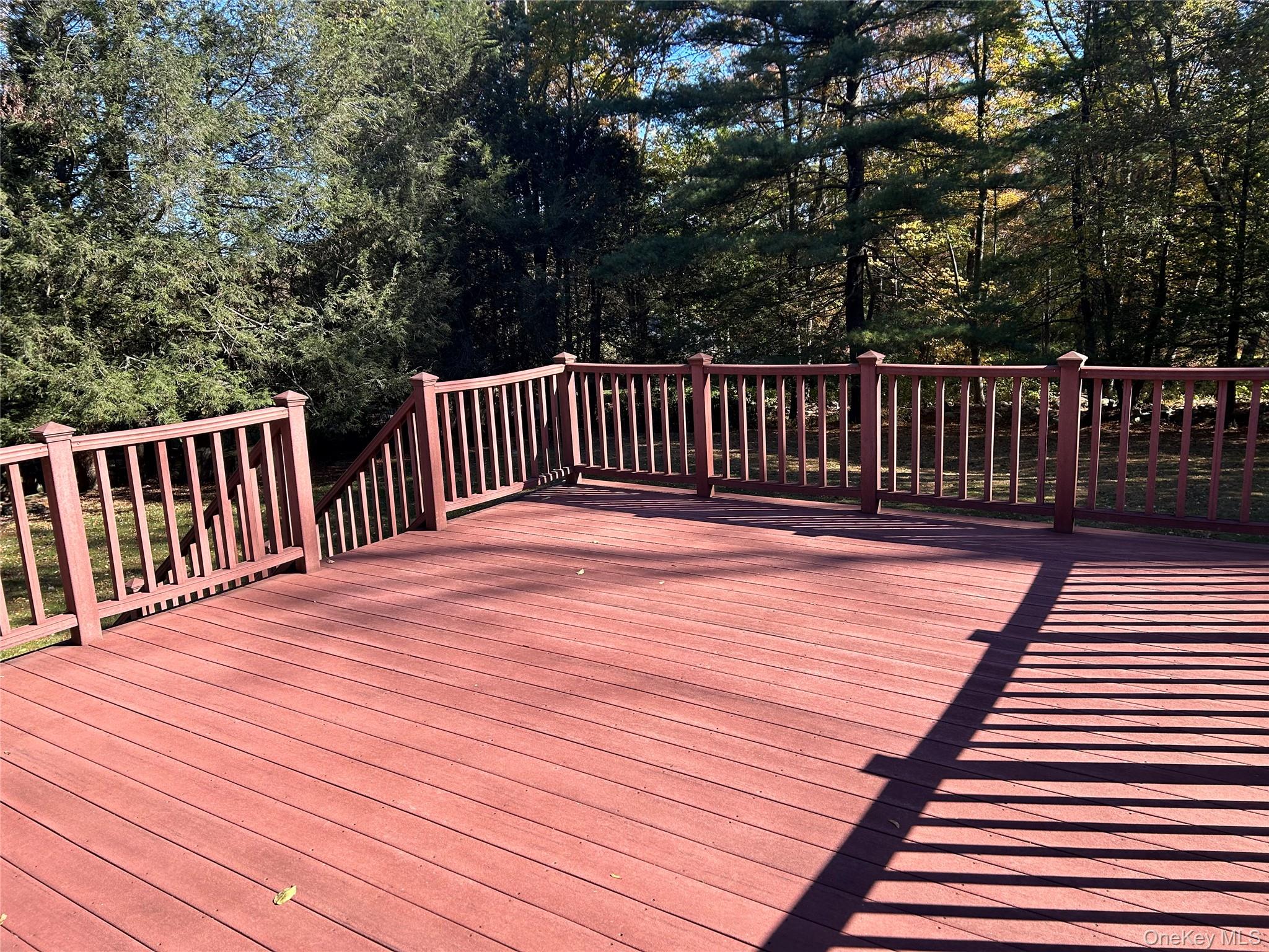 8 Center Road, Carmel, NY 10512