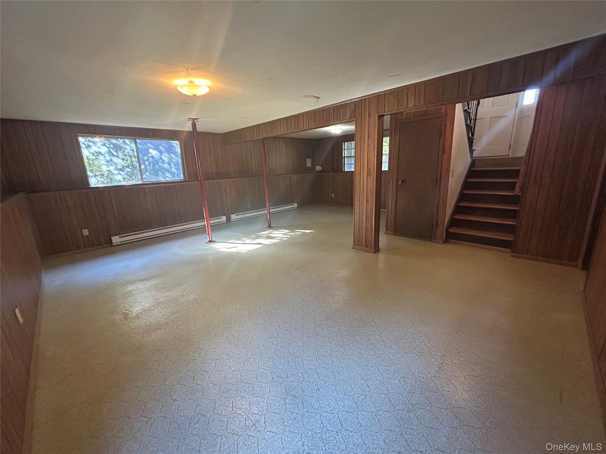 8 Center Road, Carmel, NY 10512