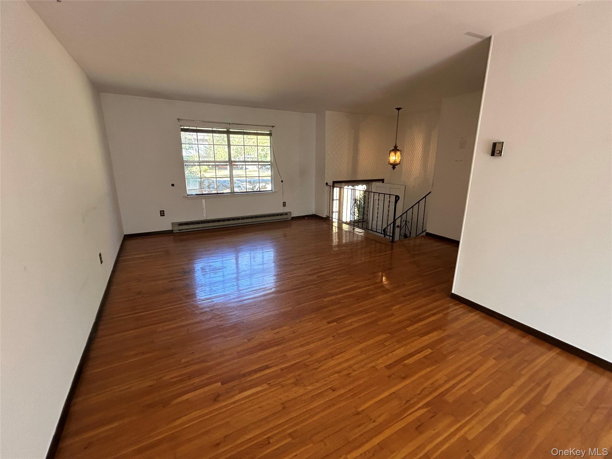 8 Center Road, Carmel, NY 10512