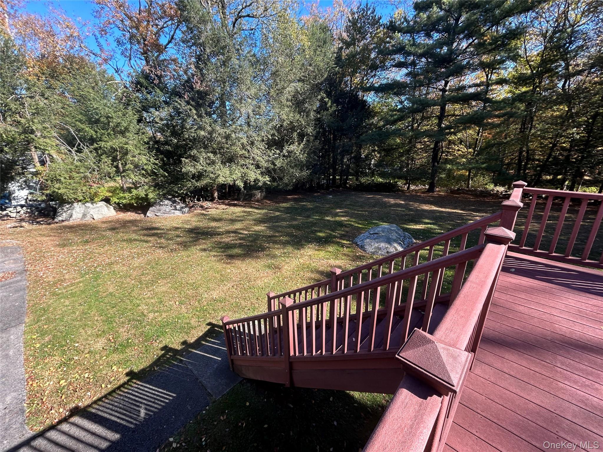 8 Center Road, Carmel, NY 10512