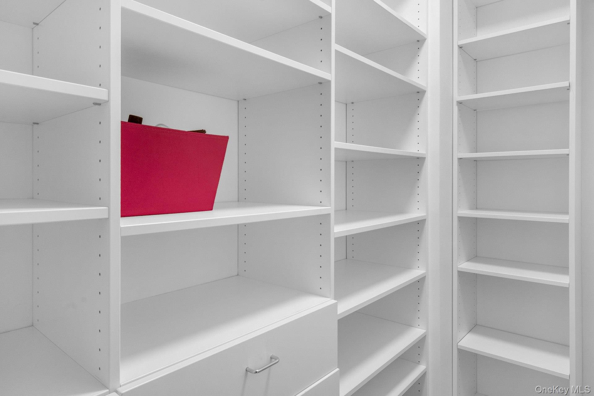 7 Deer Tree Lane, Briarcliff Manor, NY 10510