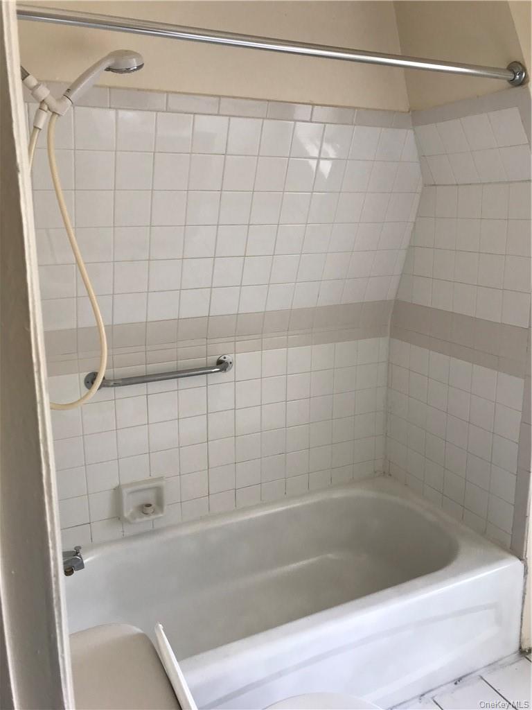 26 Vineyard Avenue, Yonkers, NY 10703