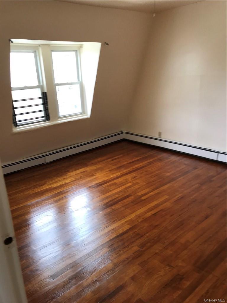 26 Vineyard Avenue, Yonkers, NY 10703