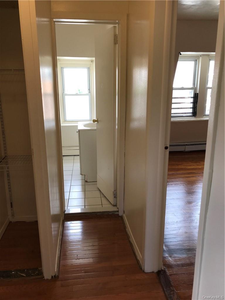 26 Vineyard Avenue, Yonkers, NY 10703