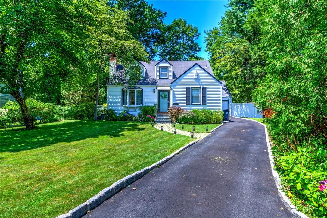 9 Woods End Lane, Hartsdale, NY 10530