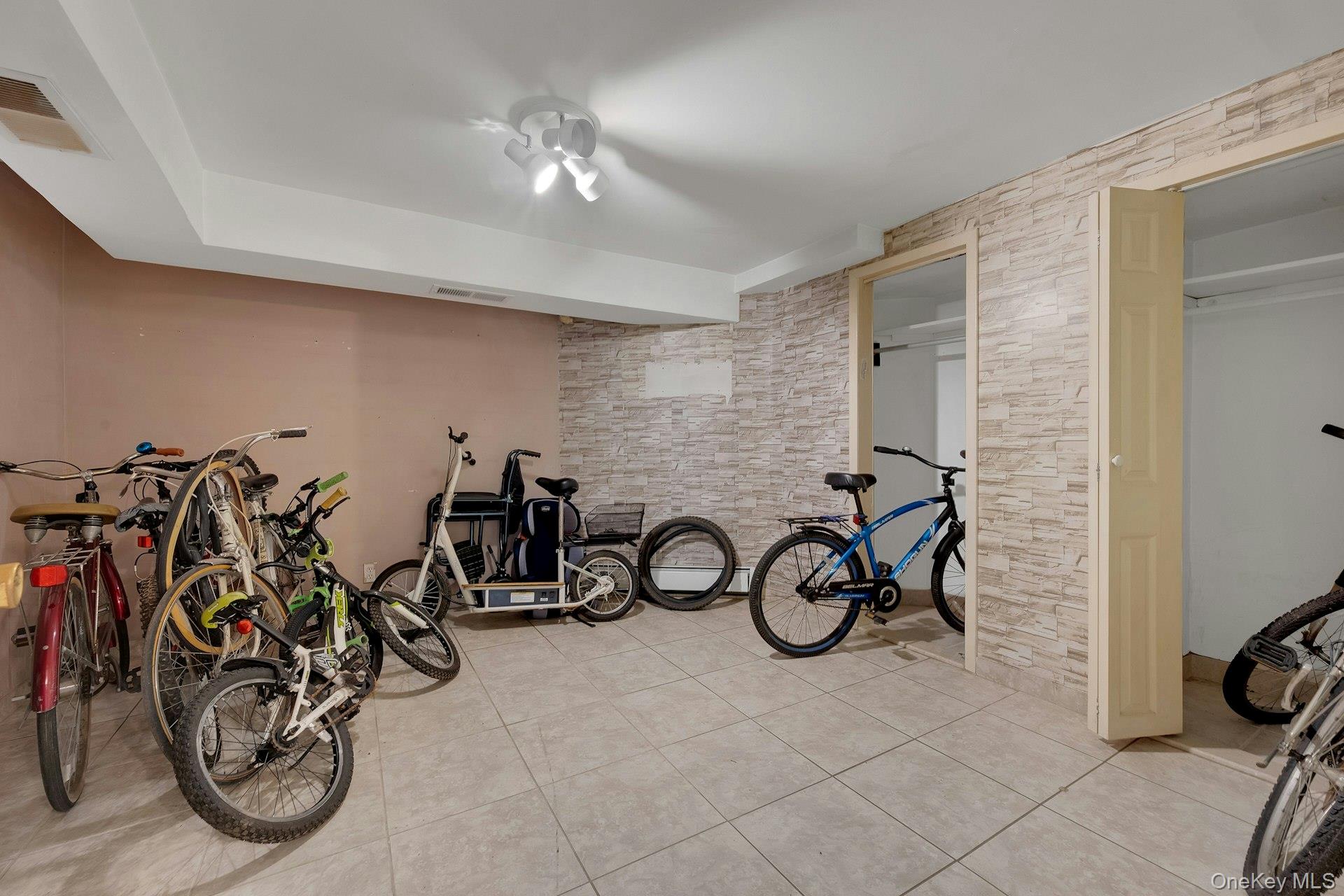 2798 Pond Place, Bronx, NY 10458