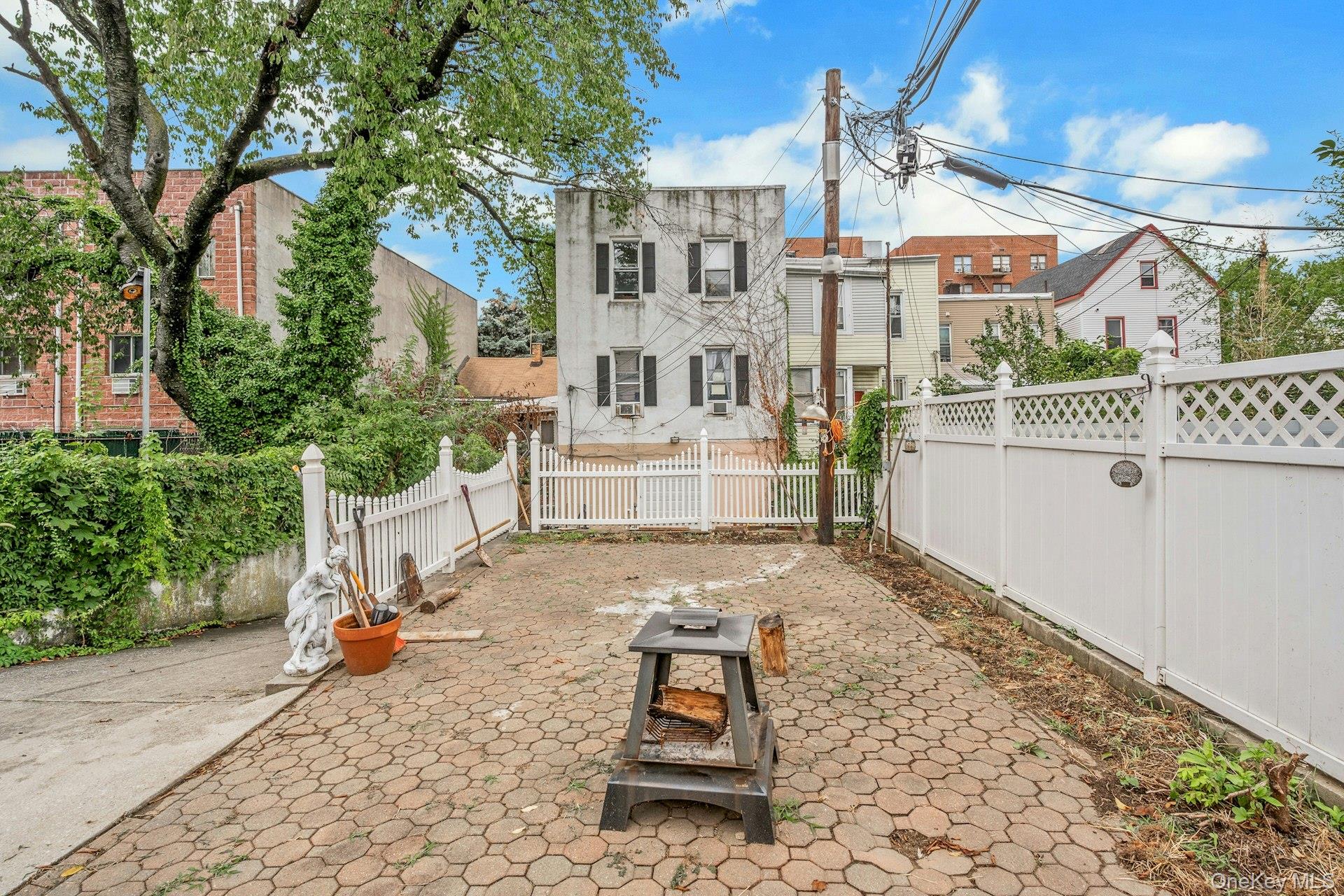 2798 Pond Place, Bronx, NY 10458