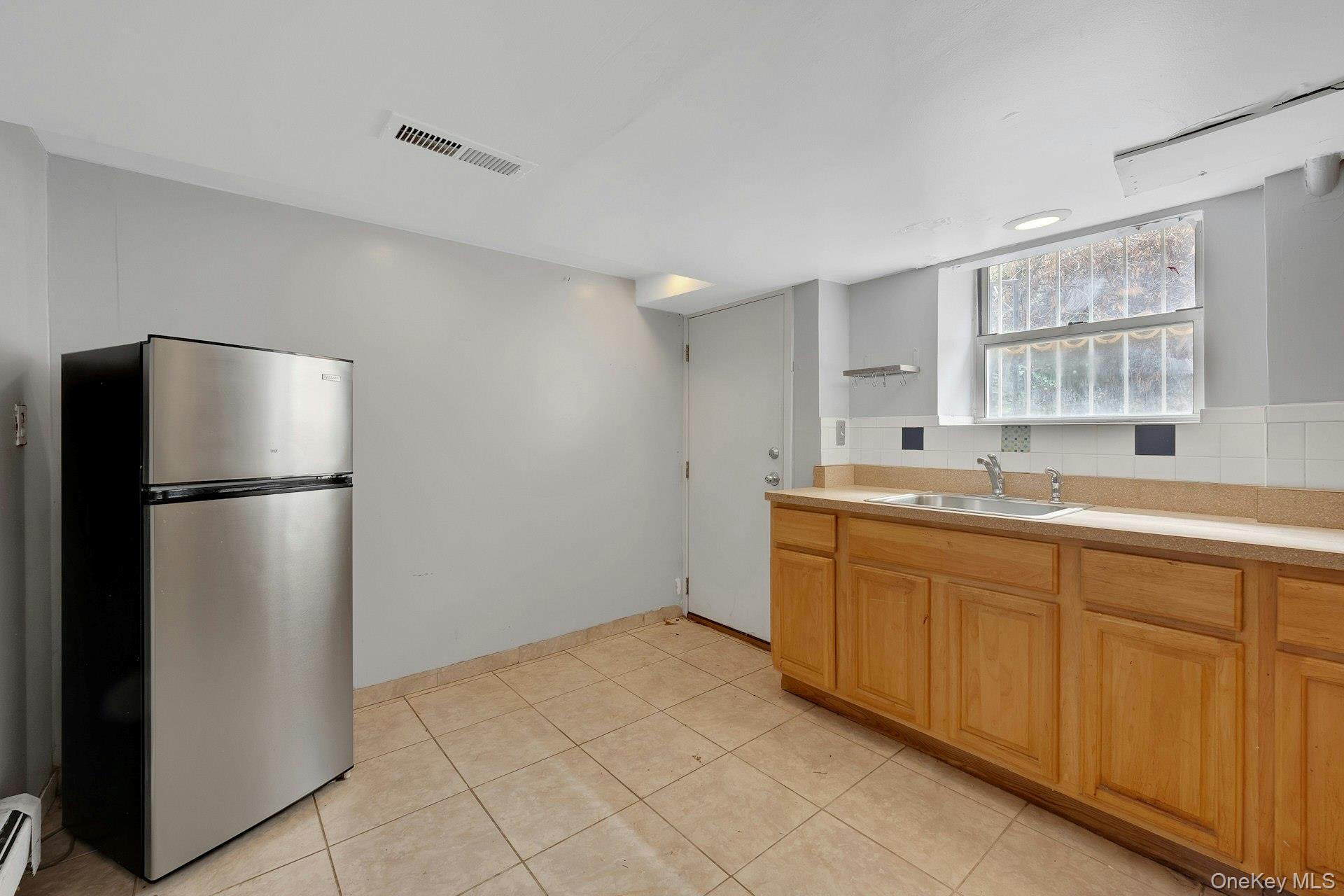 2798 Pond Place, Bronx, NY 10458