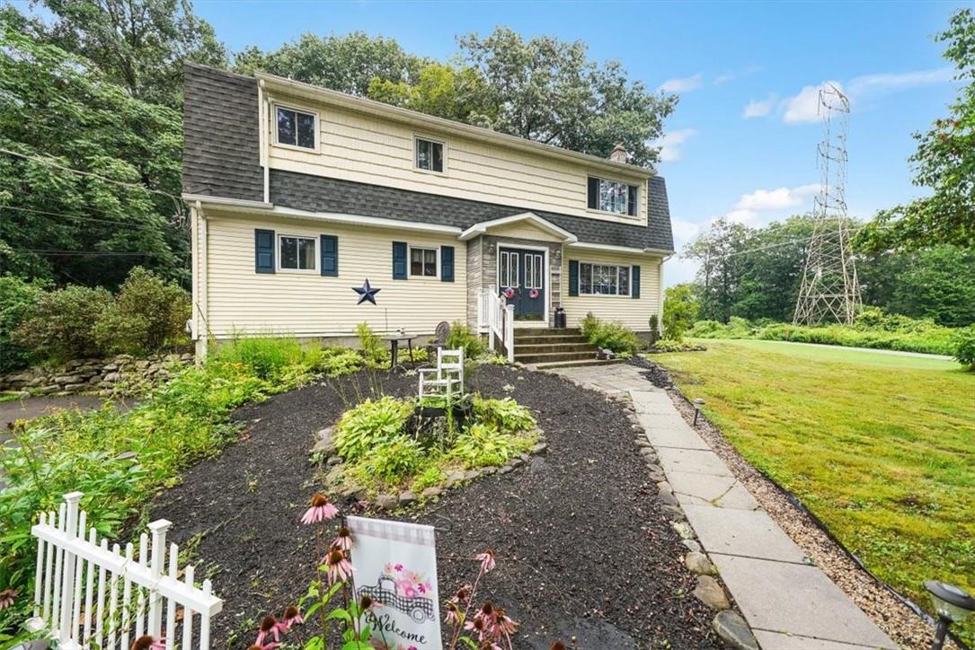 71 E Green Road, Rock Tavern, NY 12575