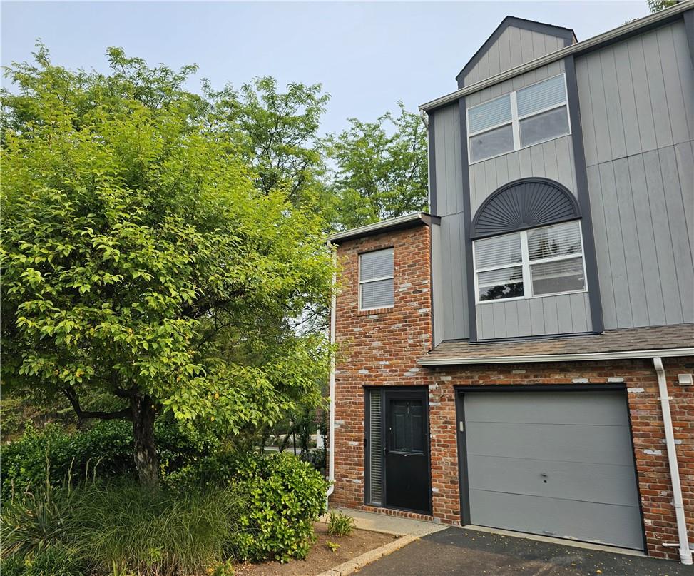 1 Kensington Court, Nanuet, NY 10954