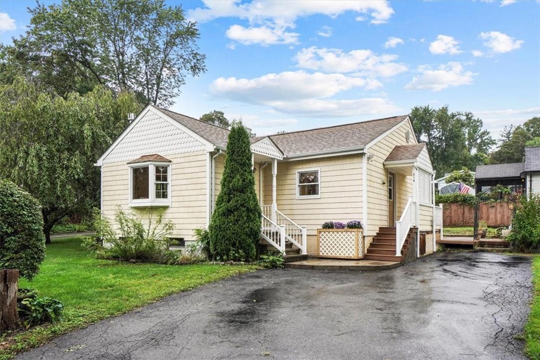 216 N Terry Hill Road, Carmel, NY 10512