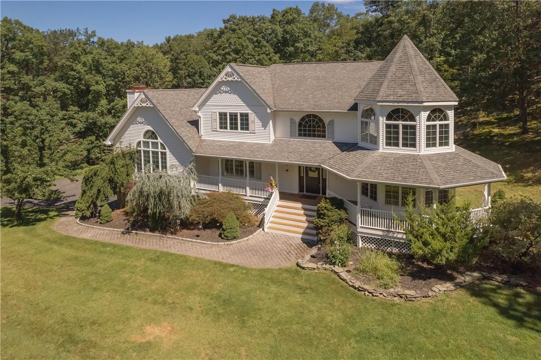 17 Skahen Drive, Tomkins Cove, NY 10986