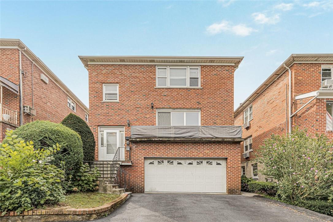 124 Vredenburgh Avenue, Yonkers, NY 10704