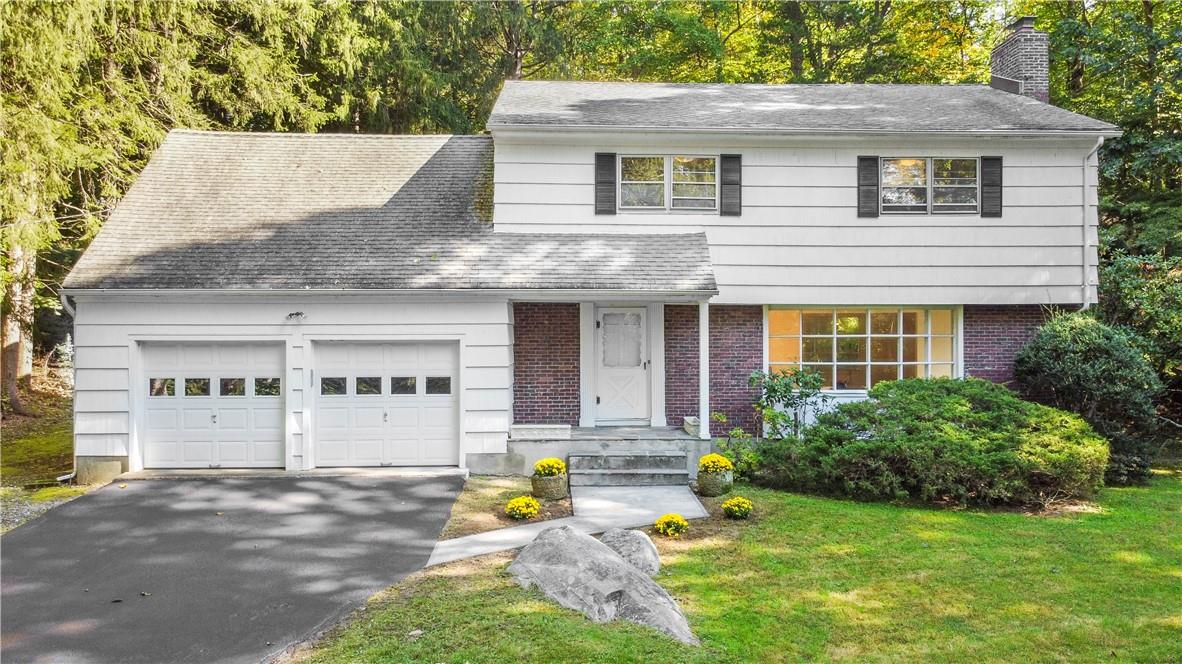 25 N Lake Road, Armonk, NY 10504