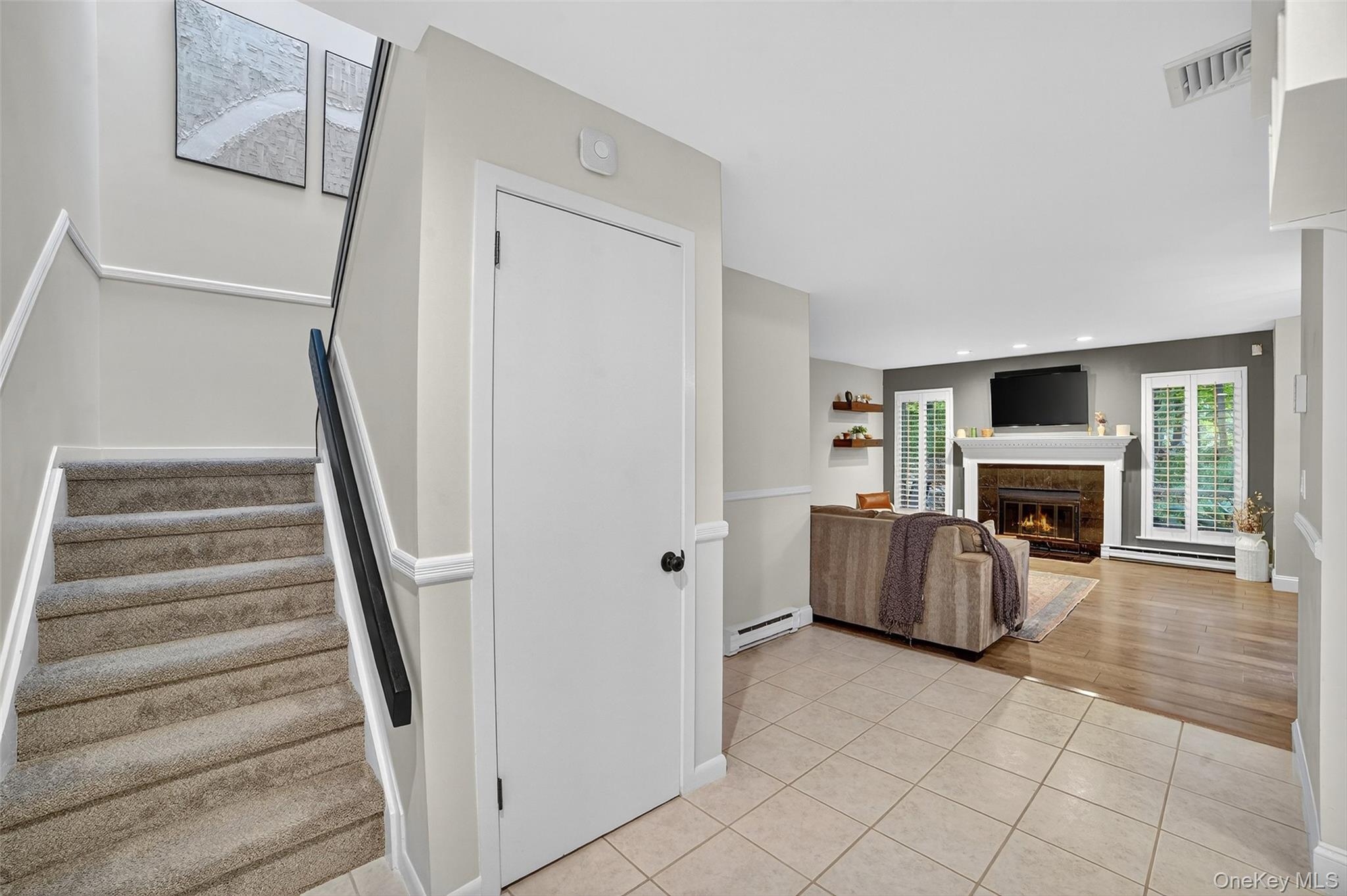 1 Woods View Court # 1, Yorktown Heights, NY 10598