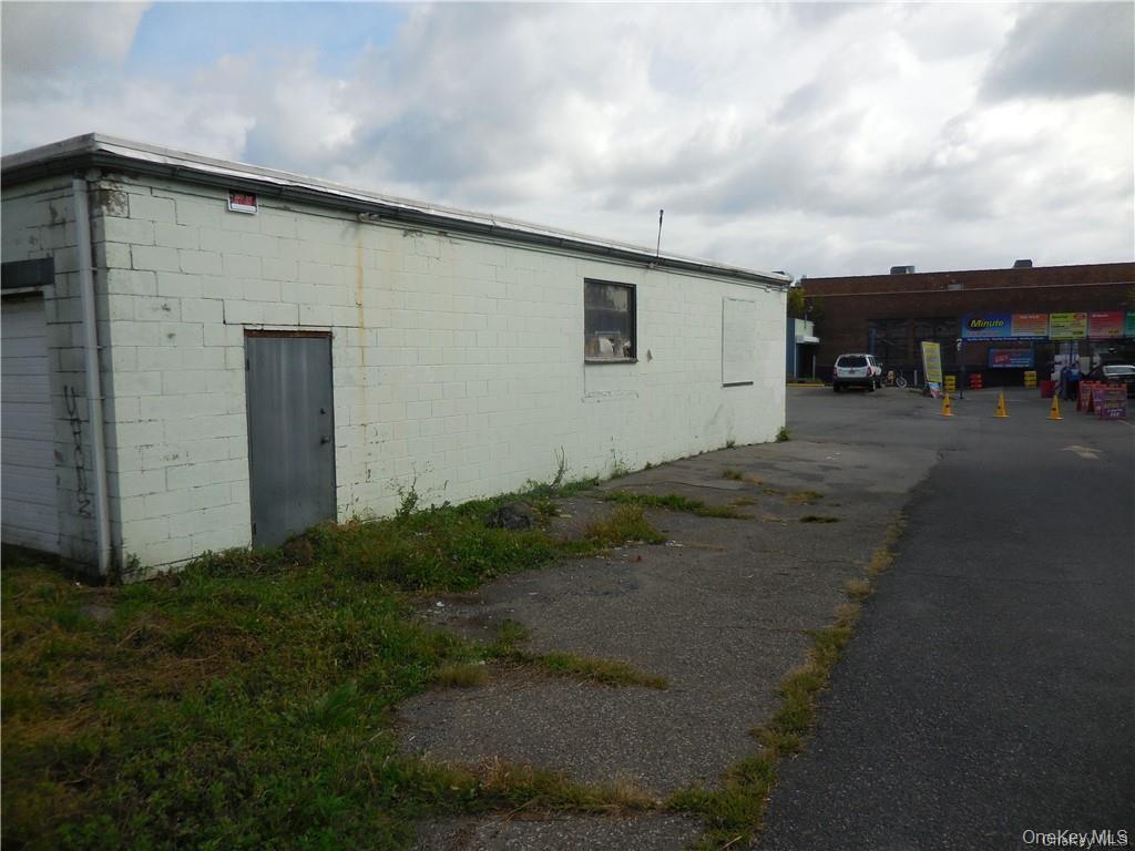 146 S Robinson Avenue # B, Newburgh, NY 12550