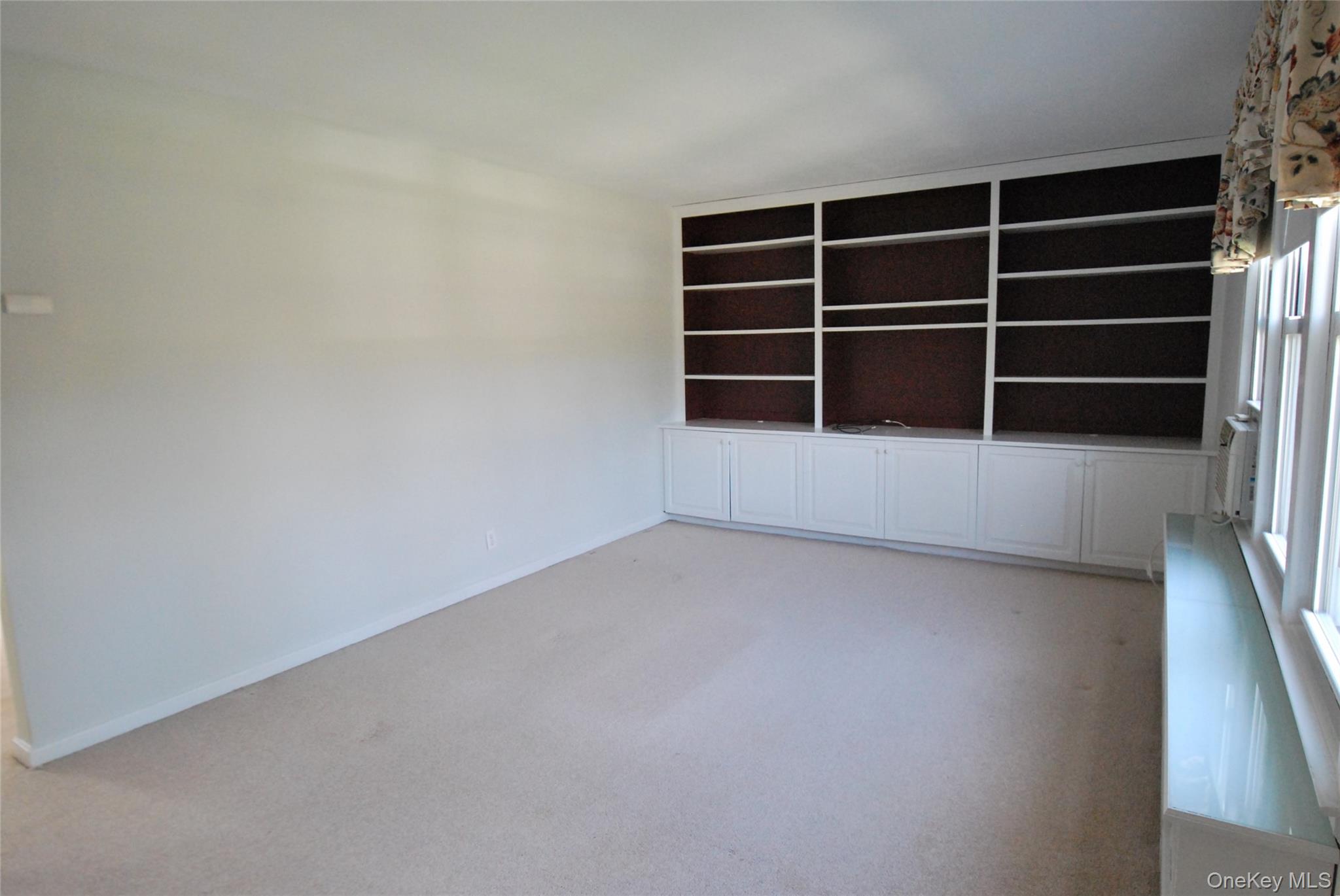 16 Wainwright # 2B, Yonkers, NY 10710