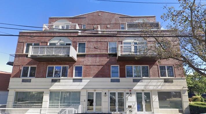 6683 70th Street # 2E, Middle Village, NY 11379