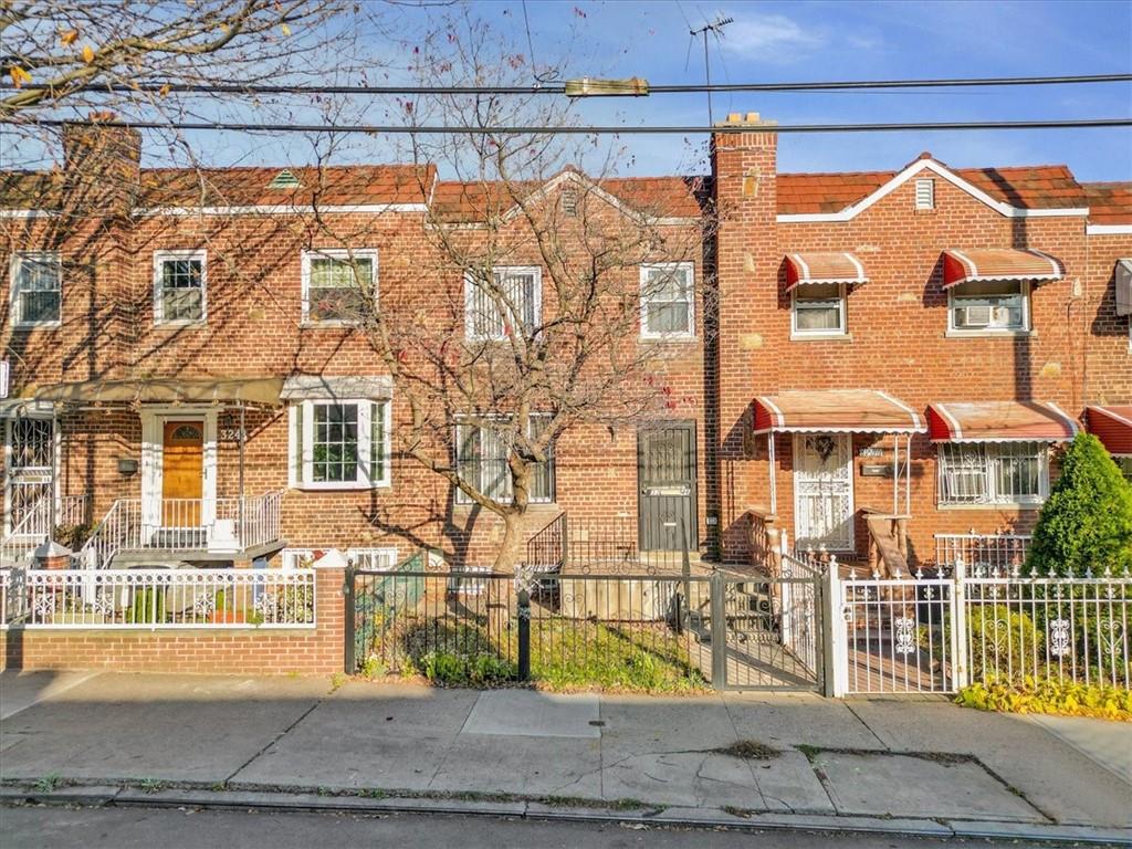 3246 Corsa Avenue, Bronx, NY 10469