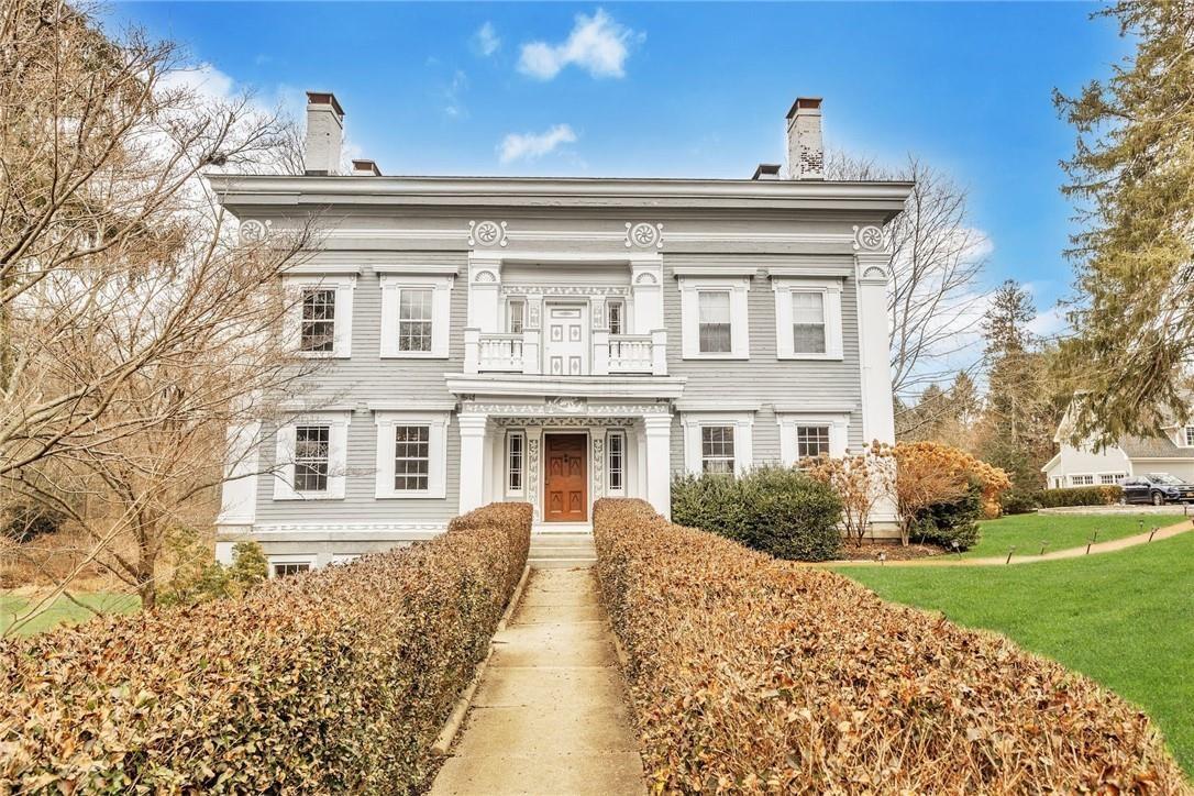 49 S Quaker Hill Road, Pawling, NY 12564