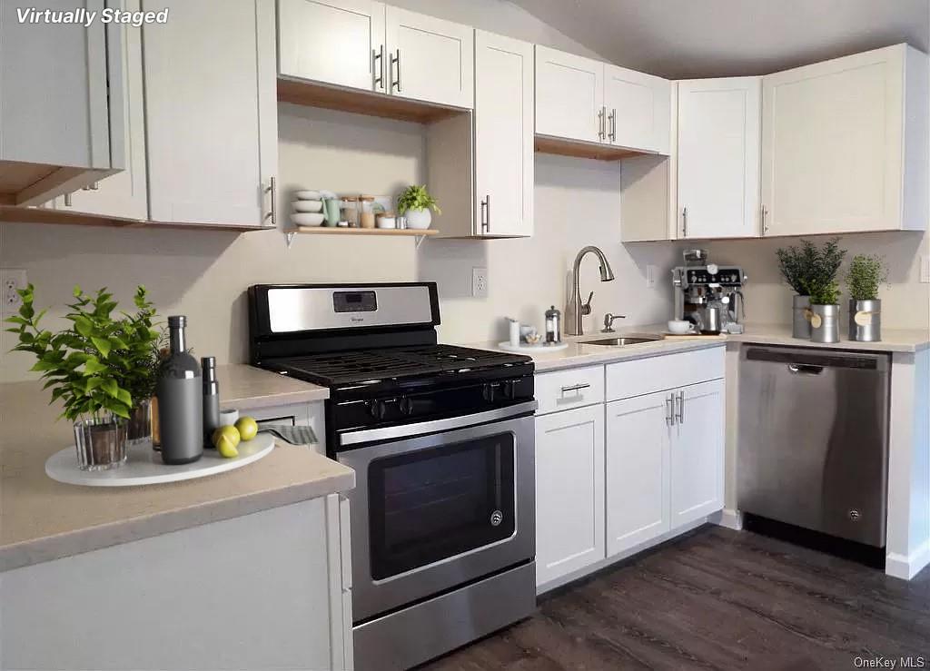 9 South Road, Mount Marion, NY 12456