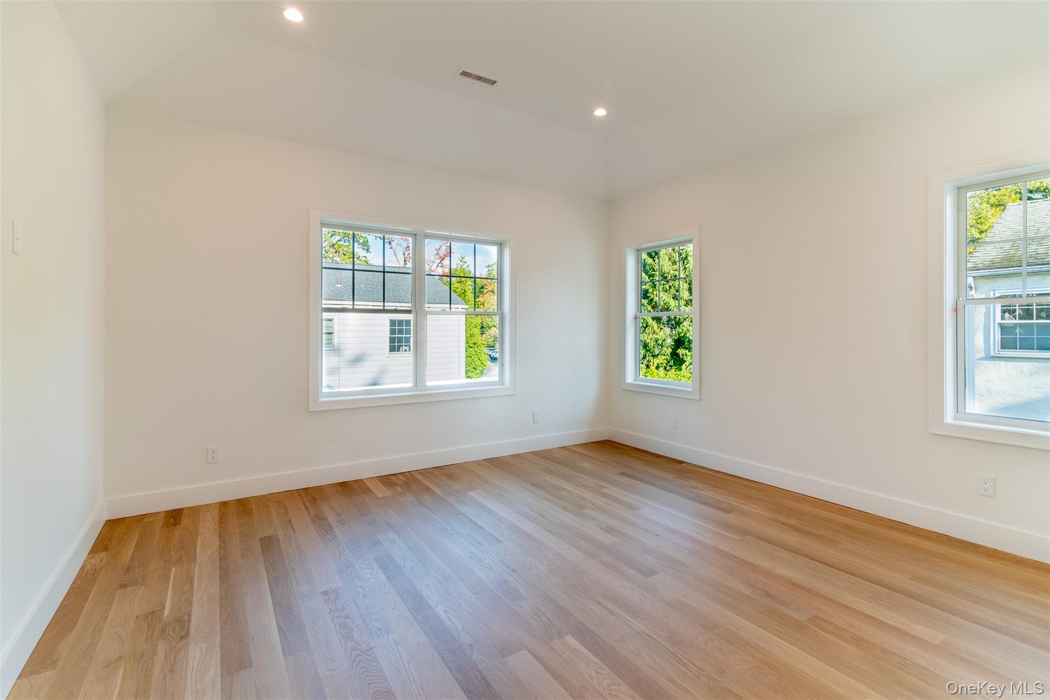 233 Nelson Road, Scarsdale, NY 10583