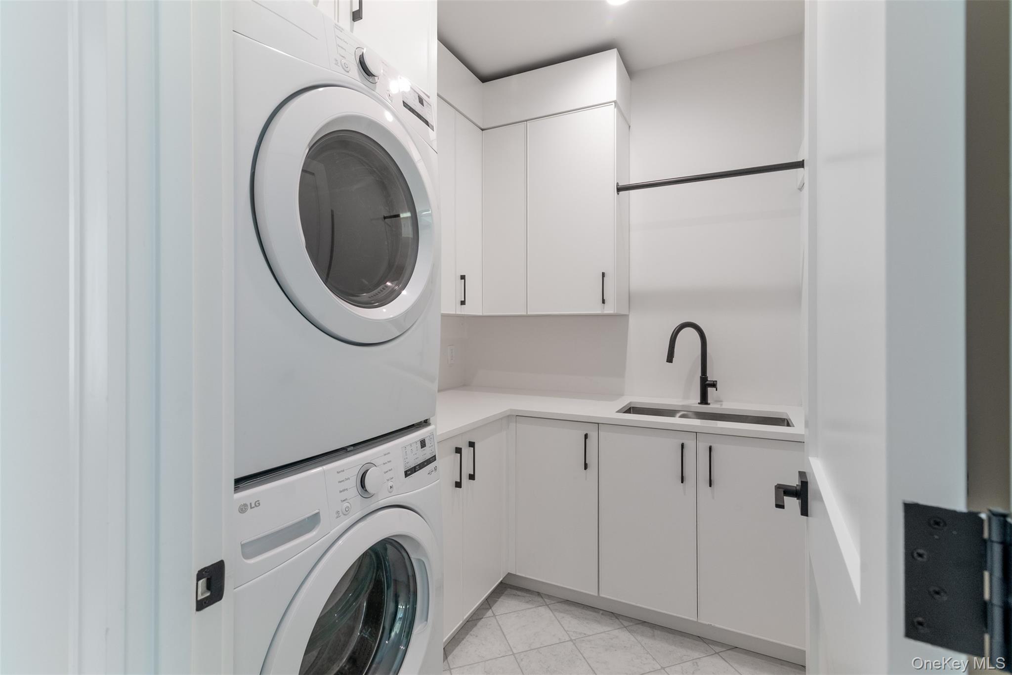 233 Nelson Road, Scarsdale, NY 10583