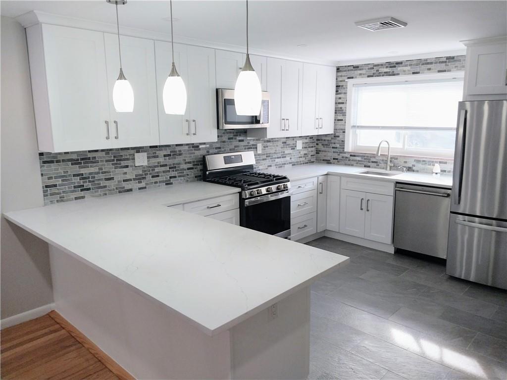 311 Gainsborg Avenue E, West Harrison, NY 10604