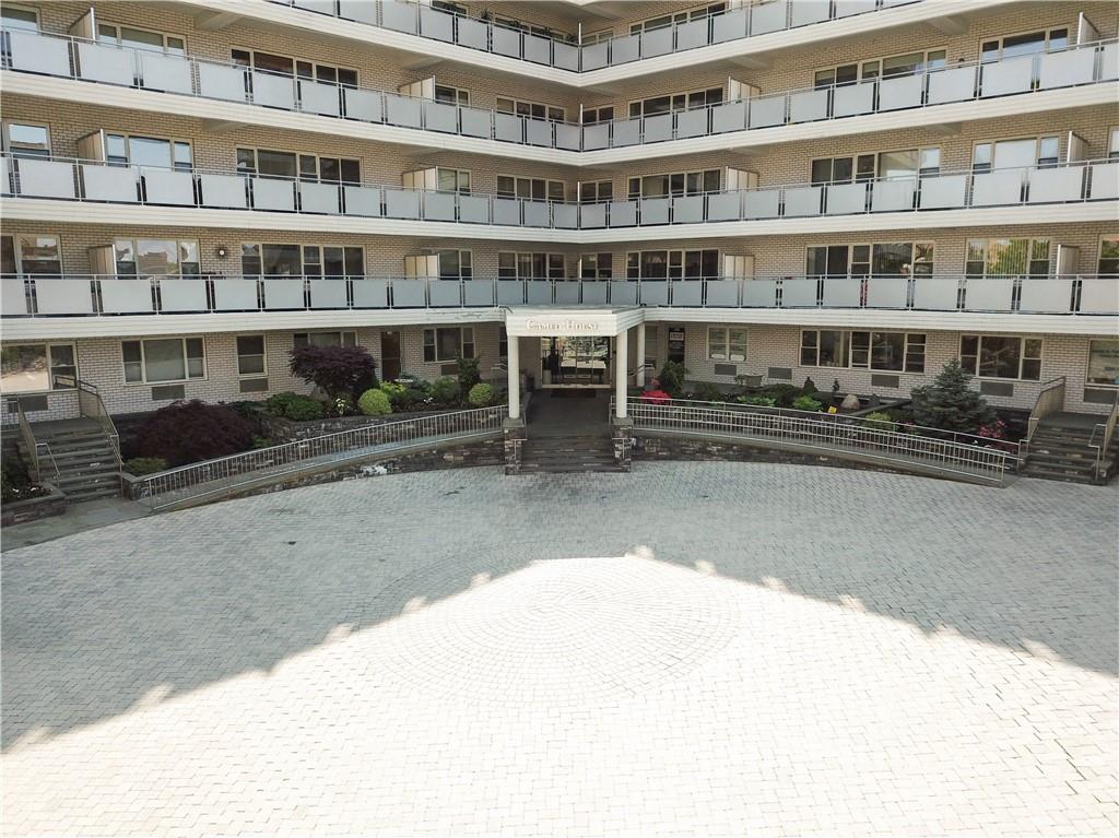 300 Martine Avenue # 9F, White Plains, NY 10601