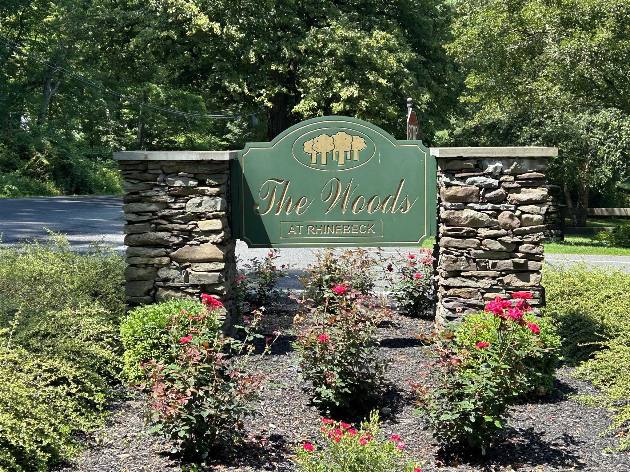 15 CREEK Circle, Rhinebeck, NY 12572