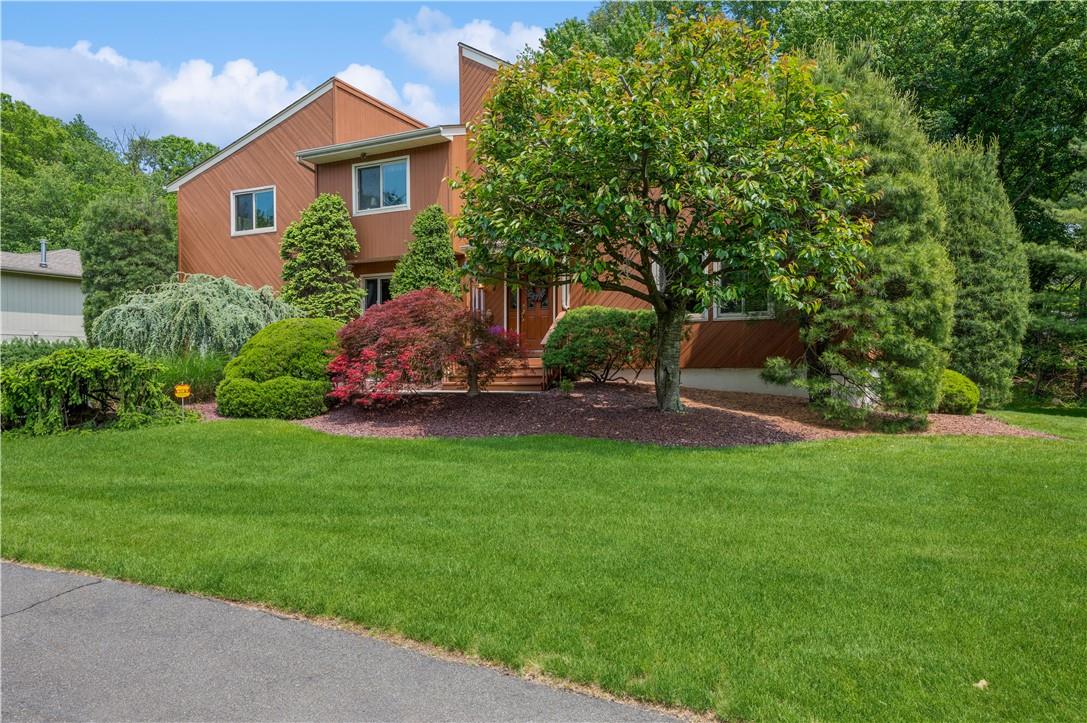 10 Tarry Hill Drive, New City, NY 10956