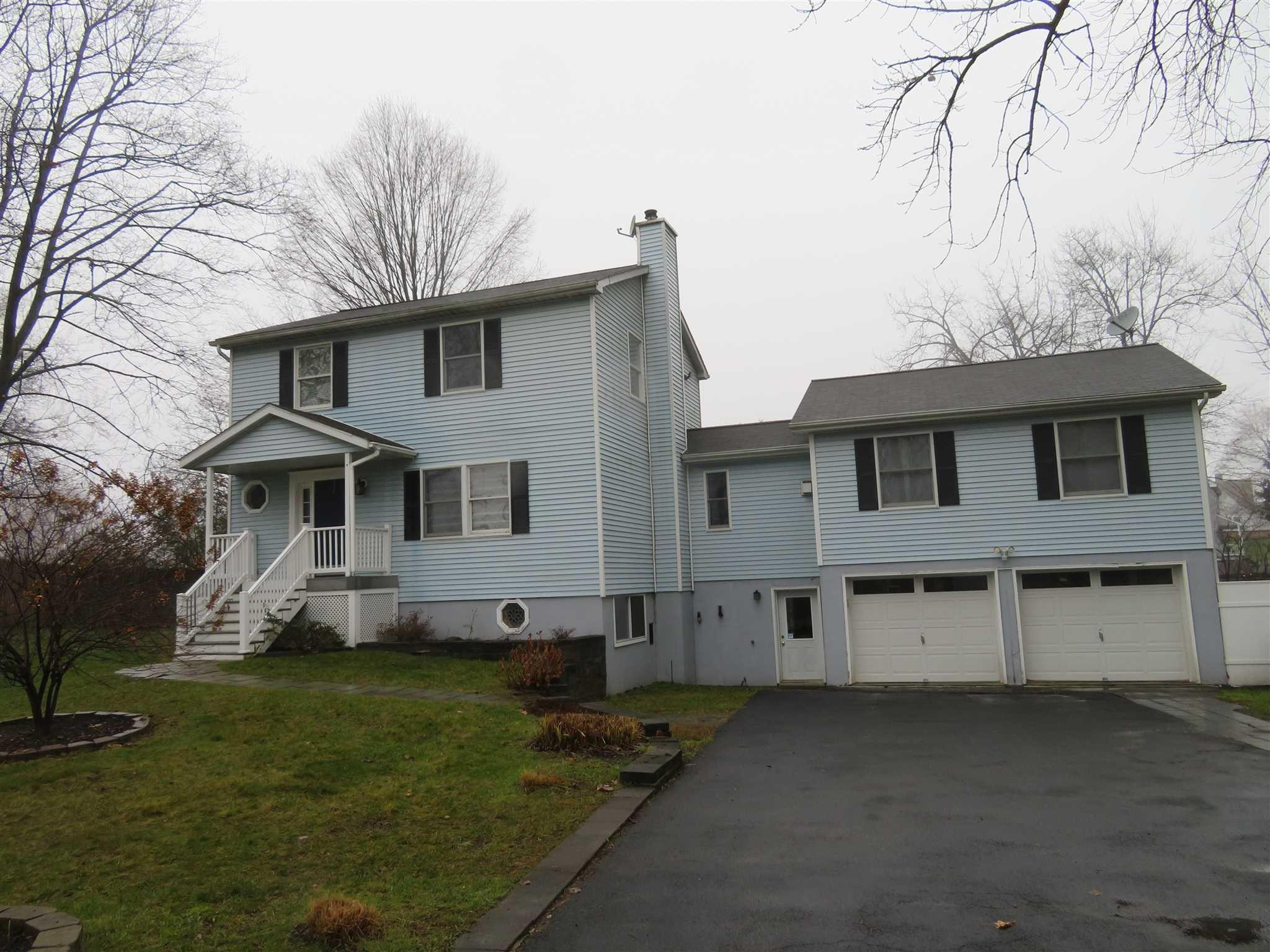 71 FULTON Street, Poughkeepsie, NY 12601