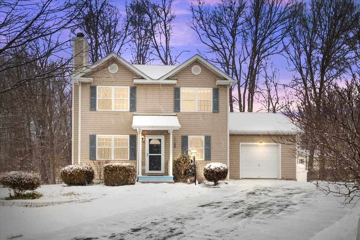 10 WOODSIDE Terrace, Poughkeepsie, NY 12603