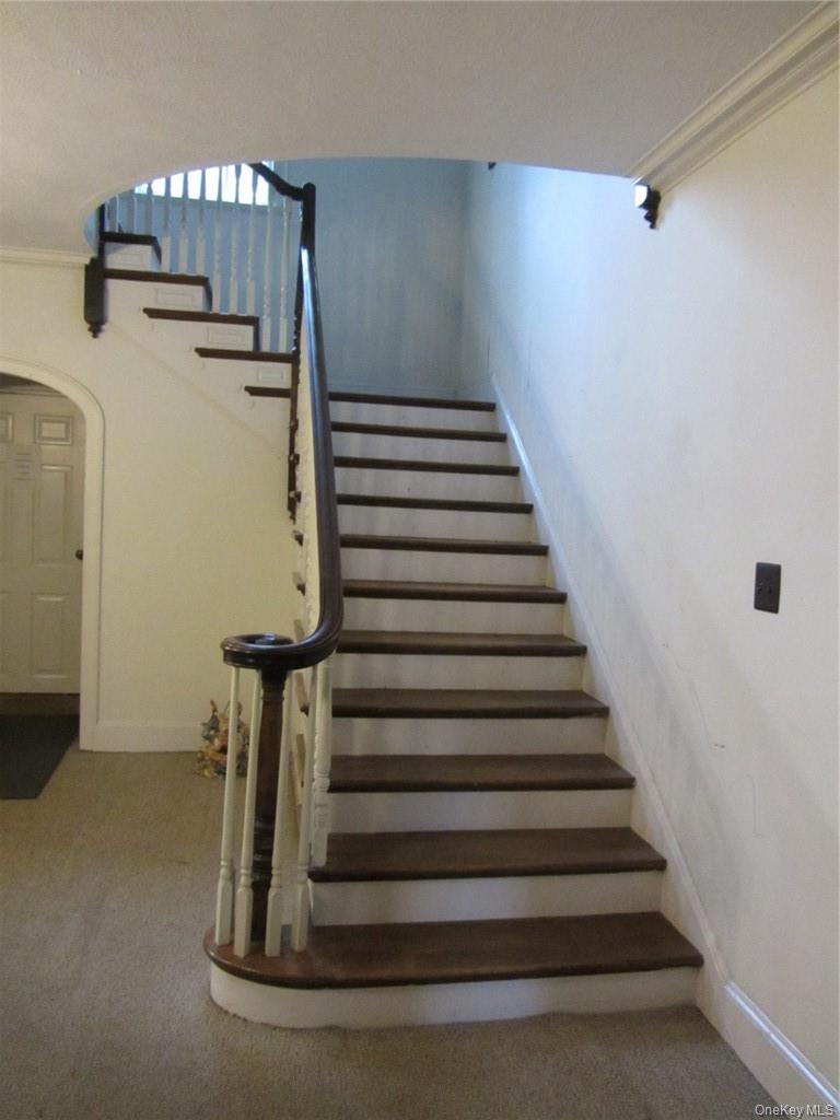 6166 State Route 42, Woodbourne, NY 12733