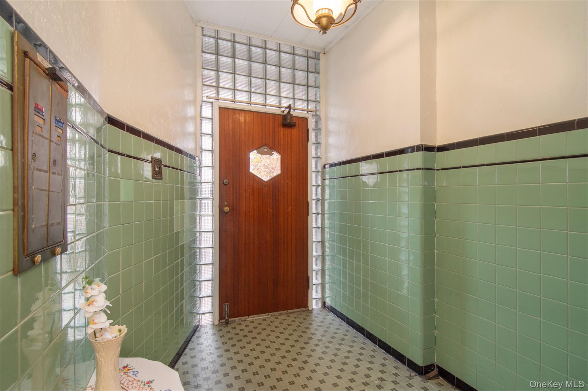 1087 Pierce Avenue, Bronx, NY 10461