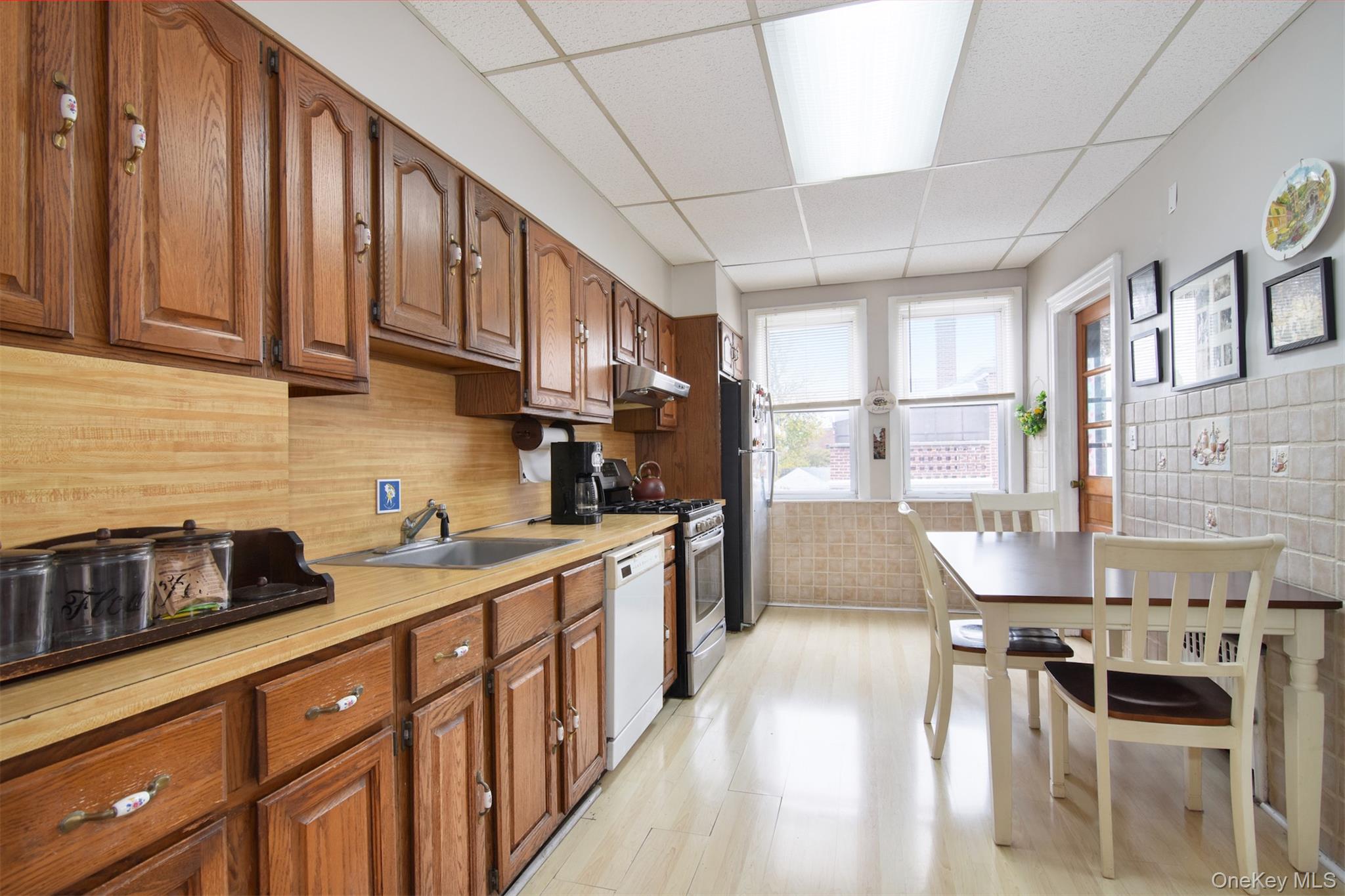 1087 Pierce Avenue, Bronx, NY 10461