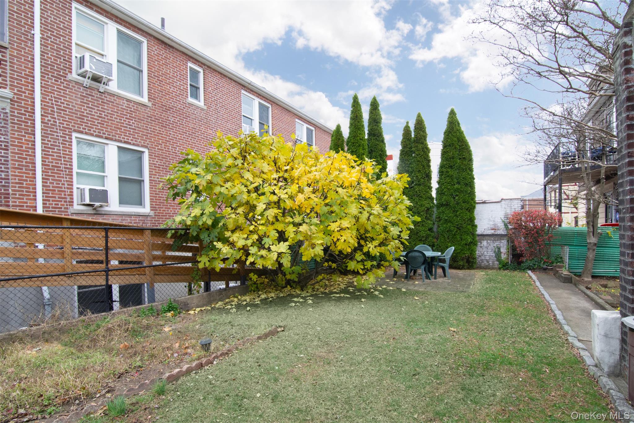 1087 Pierce Avenue, Bronx, NY 10461