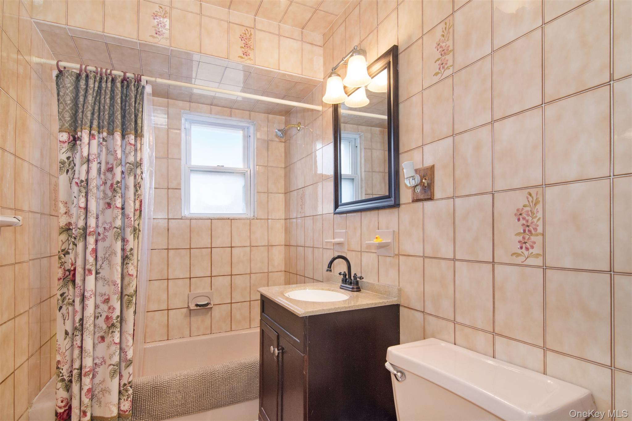 1087 Pierce Avenue, Bronx, NY 10461