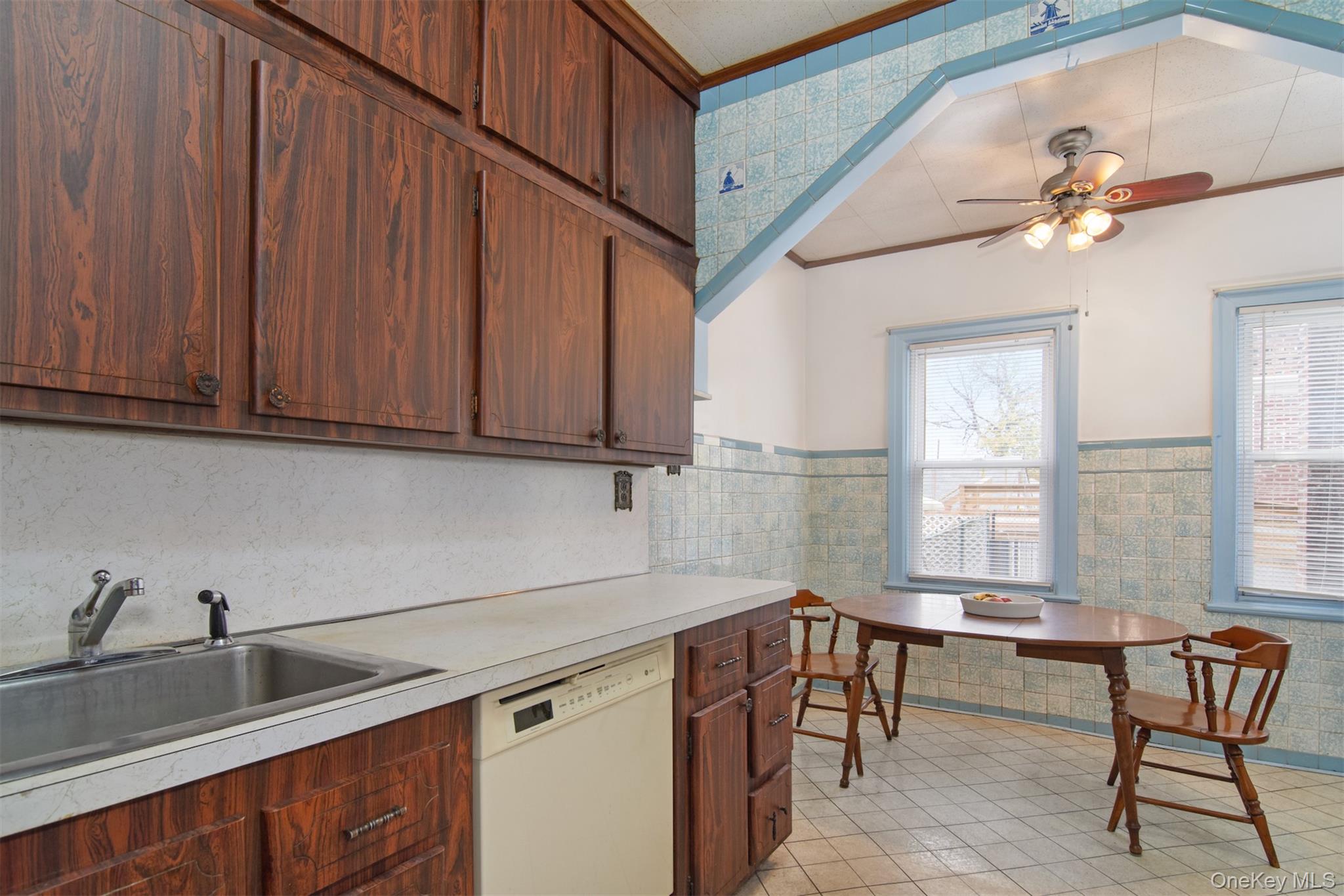 1087 Pierce Avenue, Bronx, NY 10461