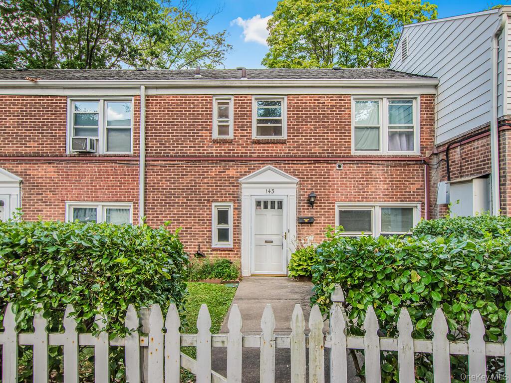 143 Hilltop Acres # 143, Yonkers, NY 10704