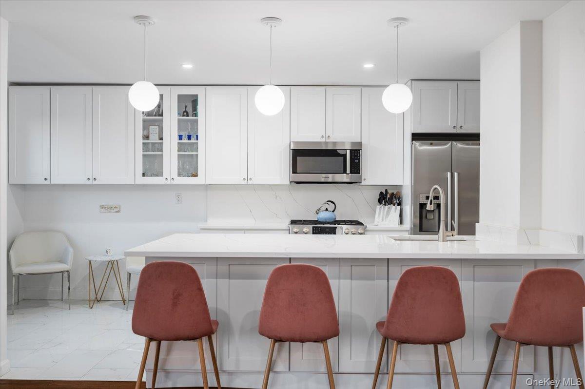 499 N Broadway # 8F, White Plains, NY 10603