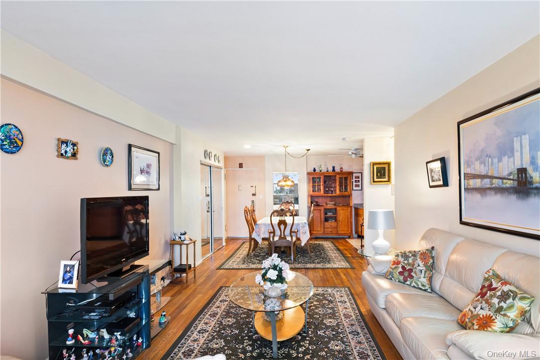 525 W 236 Street # 5B, Bronx, NY 10463