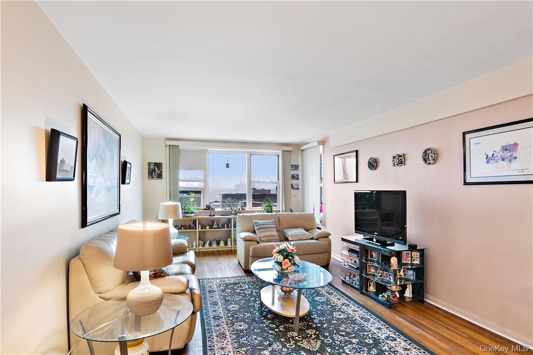 525 W 236 Street # 5B, Bronx, NY 10463