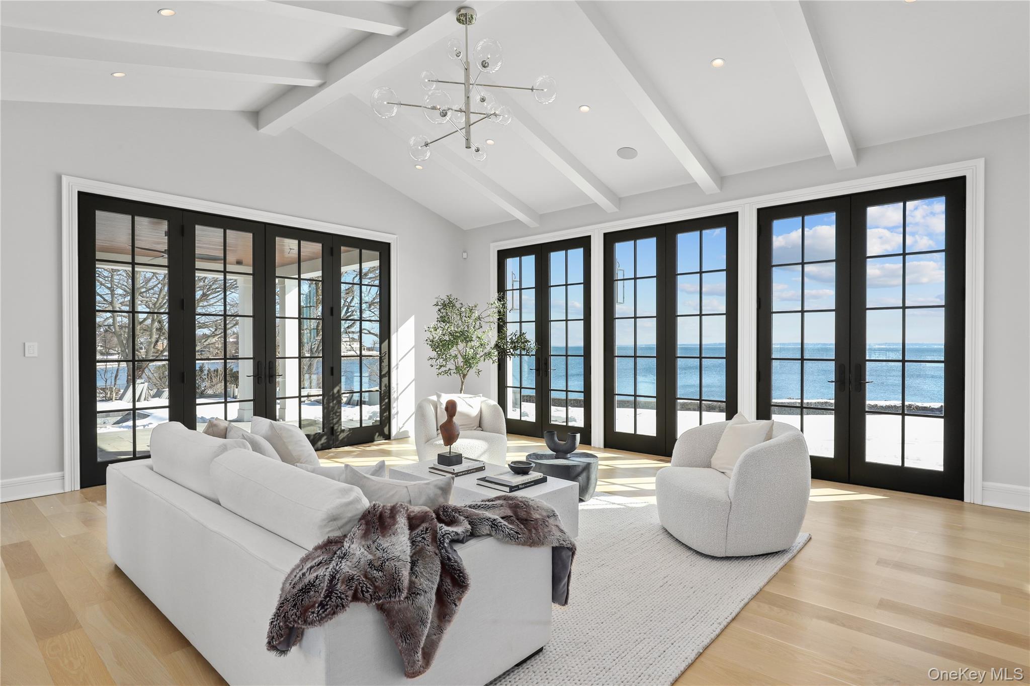 104 Premium Point Road, Mamaroneck, NY 10801