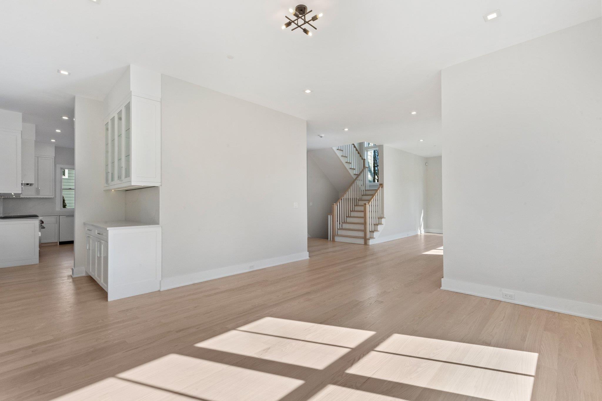 1 Ardmore Road, Scarsdale, NY 10583