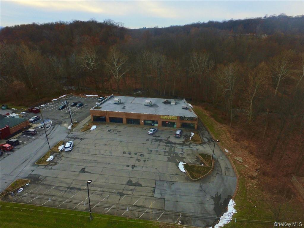 77 N Plank Road, Newburgh, NY 12550