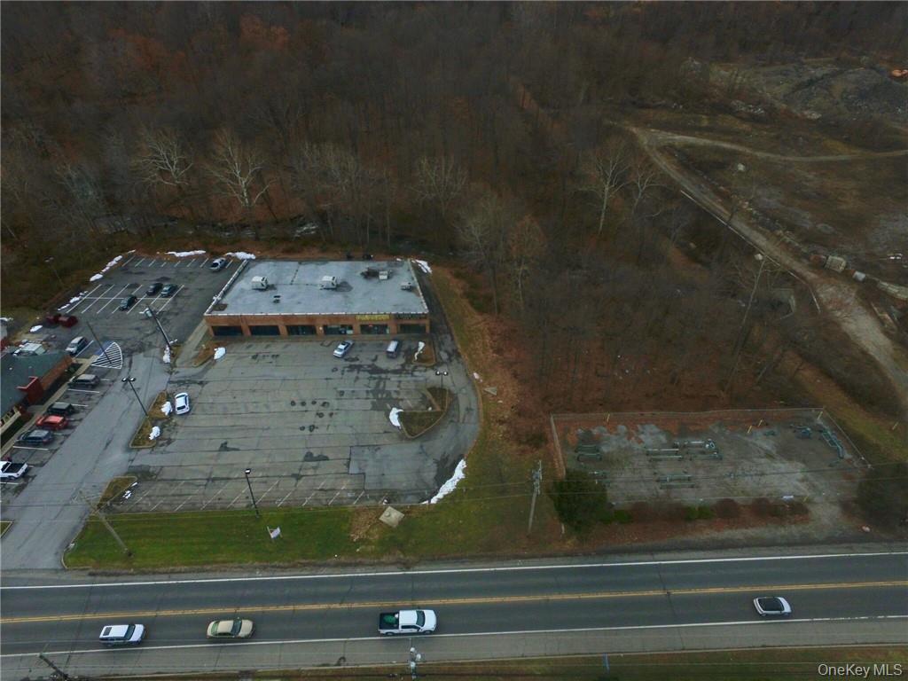 77 N Plank Road, Newburgh, NY 12550