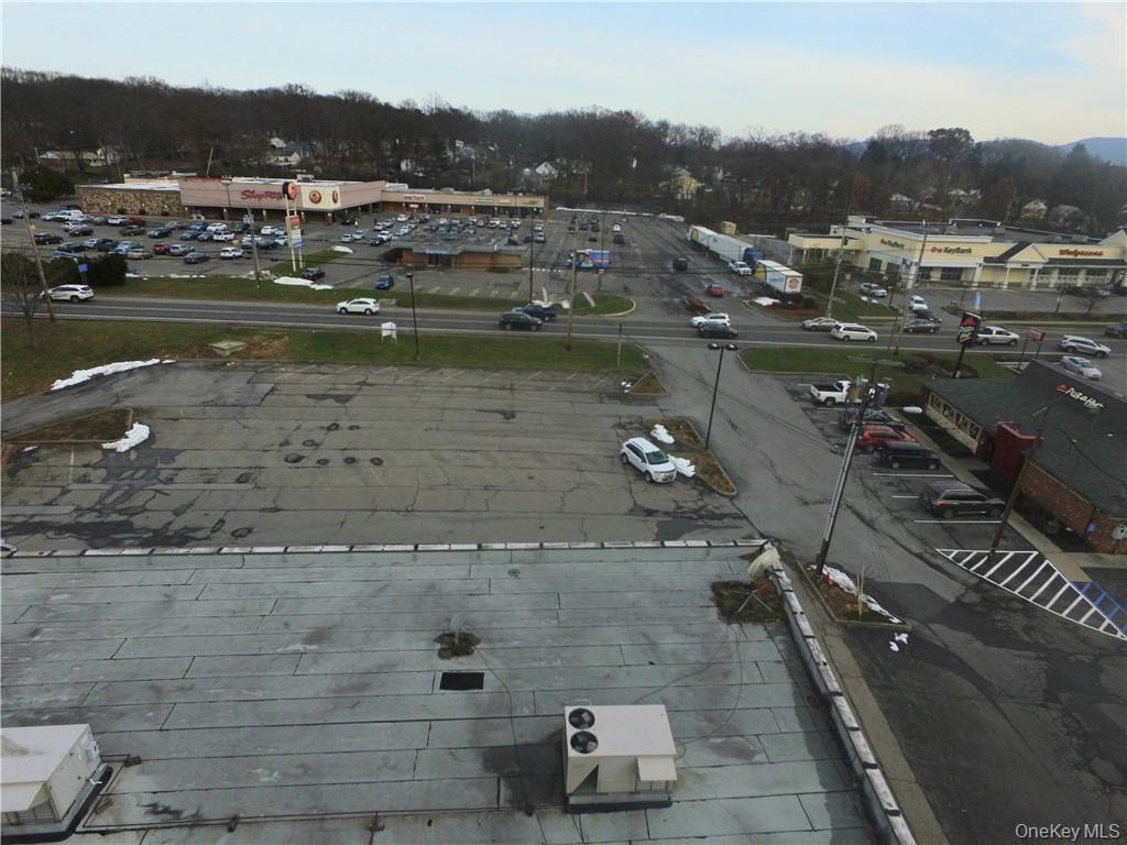 77 N Plank Road, Newburgh, NY 12550