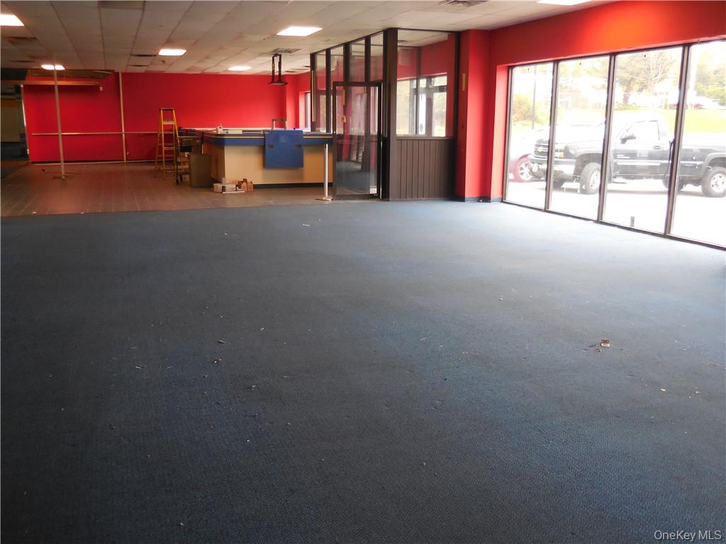 77 N Plank Road, Newburgh, NY 12550