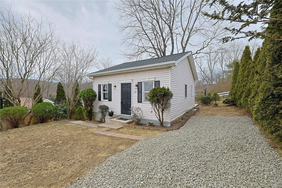 37 Putnam Drive, Carmel, NY 10512